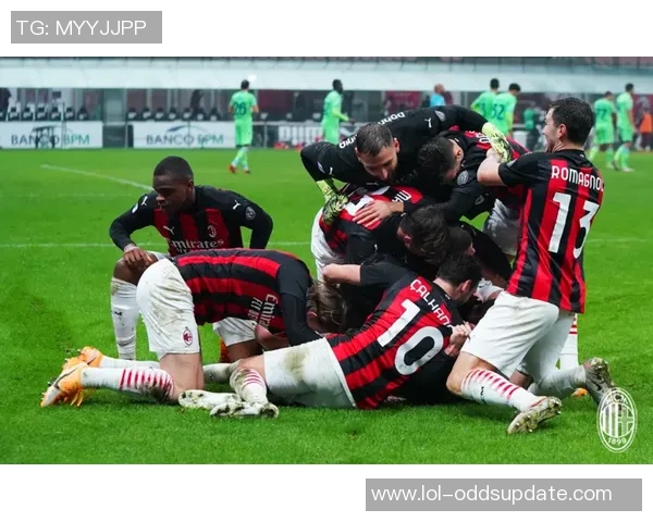 欧联杯惊天冷门AC米兰逆转尤文图斯引全场欢呼